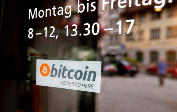 Le Bitcoin et l'Ethereum mènent les gains du marché des crypto-monnaies alors que la capitalisation globale atteint 1,77 trillion de dollars Le Bitcoin et l'Ethereum mènent les gains du marché des crypto-monnaies alors que la capitalisation globale atteint 1,77 trillion de dollars